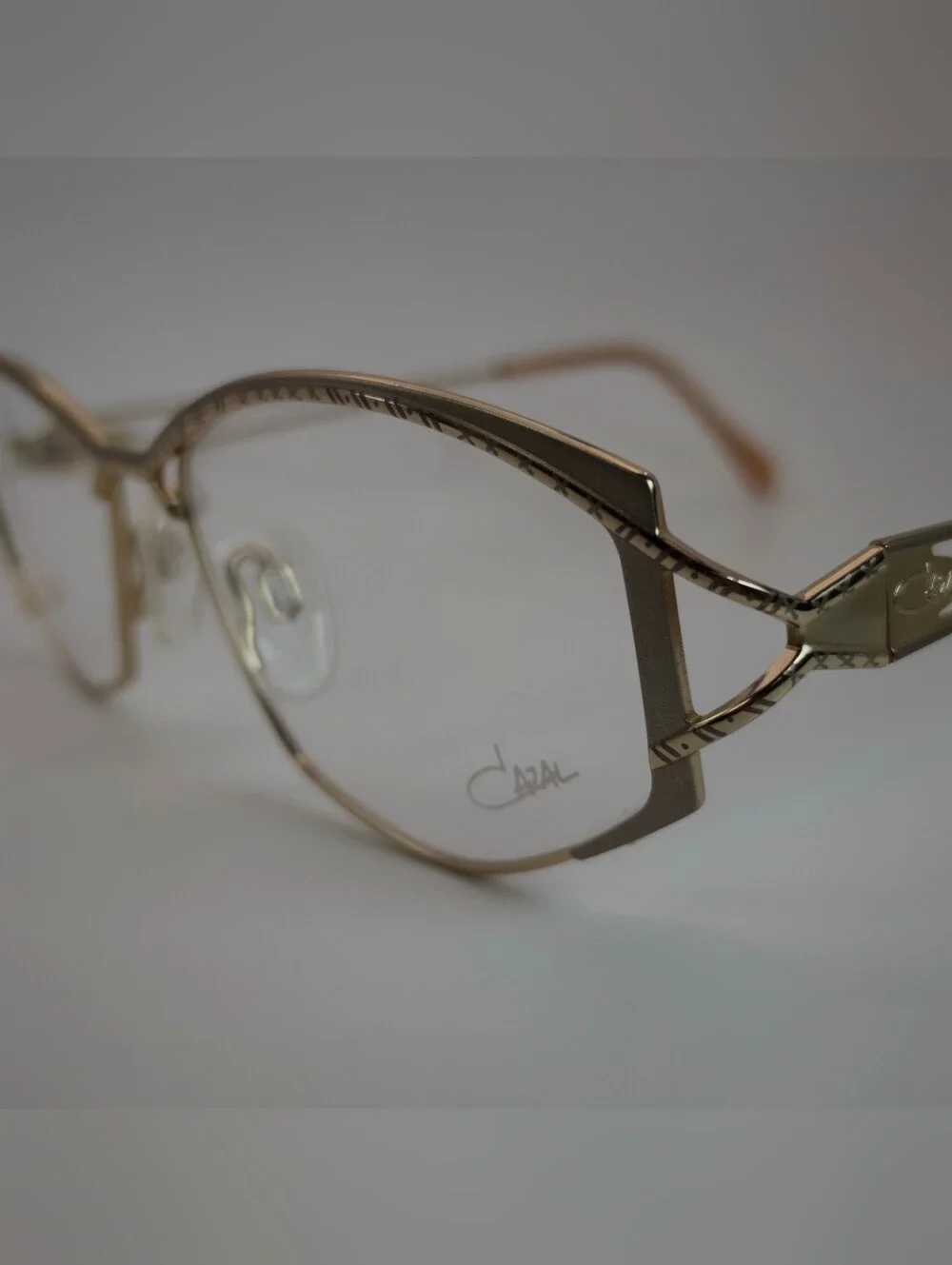 Cazal. Cazal 129. Col 923. Women's Gold Metal Cat-Eye Eyeglass Frame